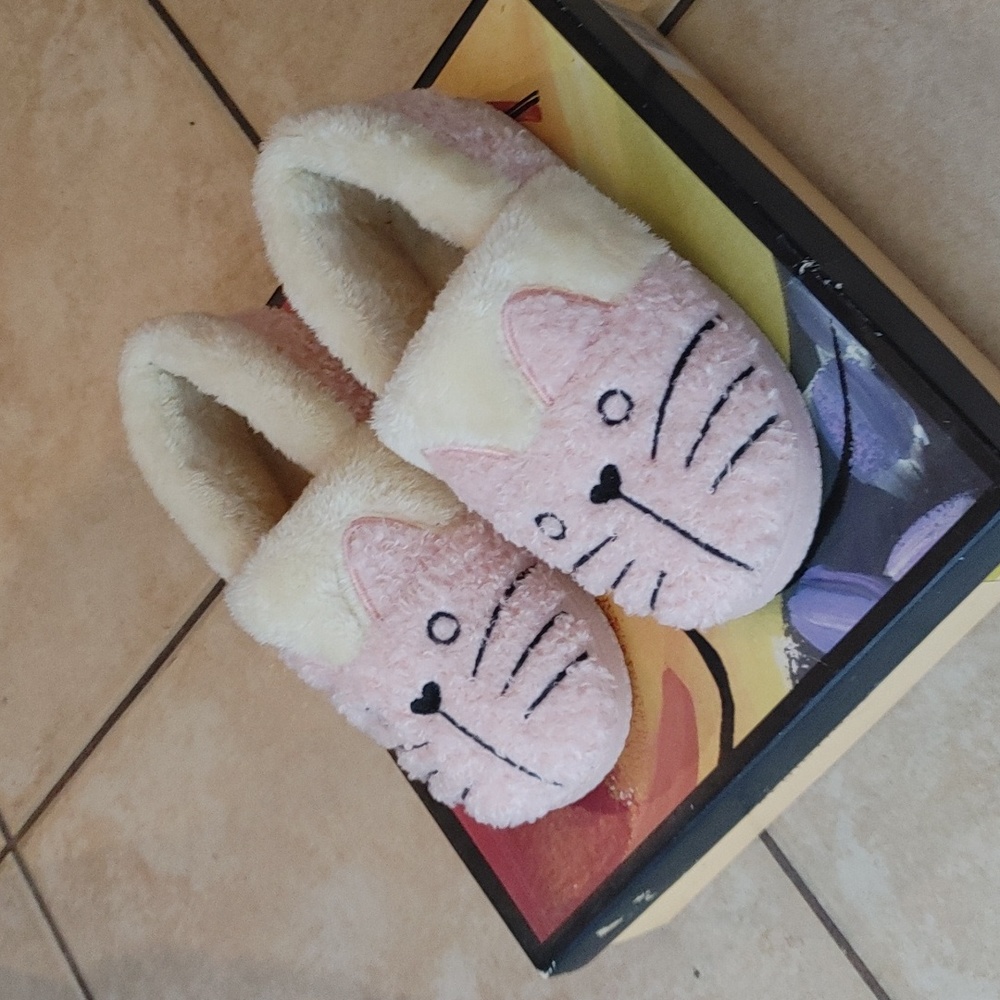 Cat Face Fluffy Slippers - Mint